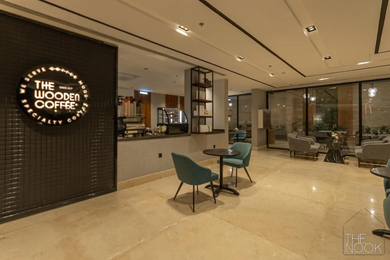Luxury 2Br Close To Boulevard Extra Maid Room Riyadh 0*,